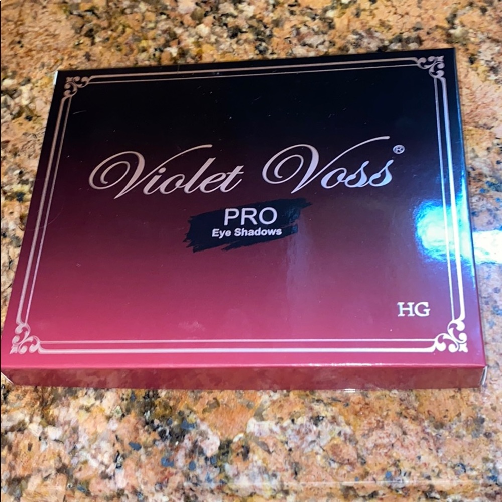 Violet Voss pro palette